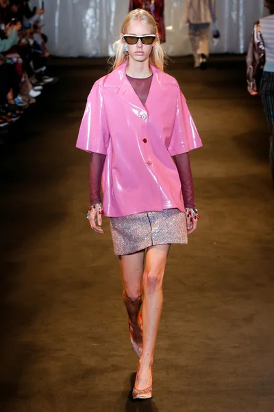 Look 29